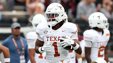 Texas v Mississippi State