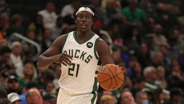 Jrue Holiday no jugará este sábado