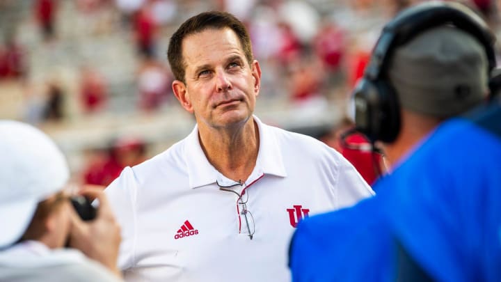 Indiana Head Coach Curt Cignetti looks up at the scoreboard after the second half 