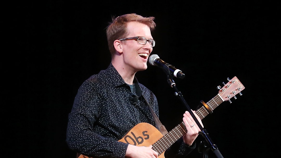 YouTube Personality Hank Green Discusses His New Book "An Absolutely Remarkable Thing"