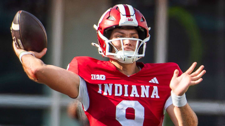 Indiana's Kurtis Rourke (9) passes against Florida International at Memorial Stadium.