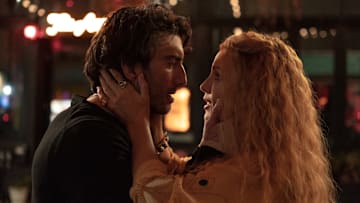 Justin Baldoni and Blake Lively star in IT ENDS WITH US. Courtesy of Nicole Rivelli/Sony