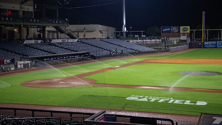 The AA Mississippi Braves will be moving to Columbus, Ga. and will play as the Columbus Clingstones. 