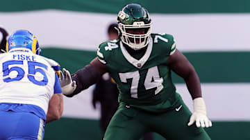 New York Jets left tackle Olu Fashanu
