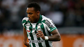 Atacante está deixando o Coritiba para defender o Feyenoord