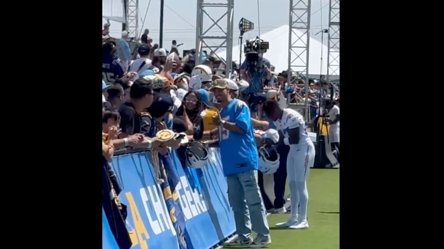 Love Island star Pepe Garcia was a special guest at Chargers practice on Thursday. | Screenshot via @krisrhim1 on X.