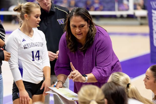 Leslie Gabriel enters her third season in charge of Washington after the Huskies reached the NCAA Tournament in 2024. 