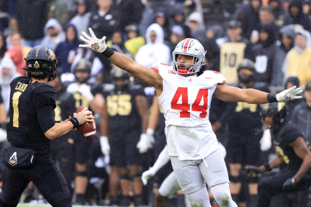 Tuimoloau made the decision to bypass the 2024 NFL draft and return to Ohio State.