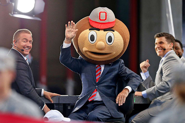 Former Indiana coach Lee Corso picks the Ohio State Buckeyes for the win over his former Hoosiers on ESPN's College GameDay. 