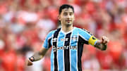 Villasanti é o capitão gremista