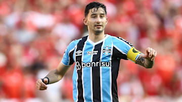 Villasanti é titular absoluto no Grêmio