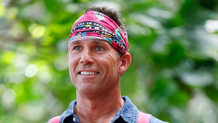 “Epic Party” – 24 returning players are abandoned on the islands of Fiji for a monumental 50th season, with the chance to win $1 million. The theme of the season, “In the Hands of the Fans,” quickly materializes as decisions from the fan vote swiftly and forcefully impact the game in Survivor 50. 