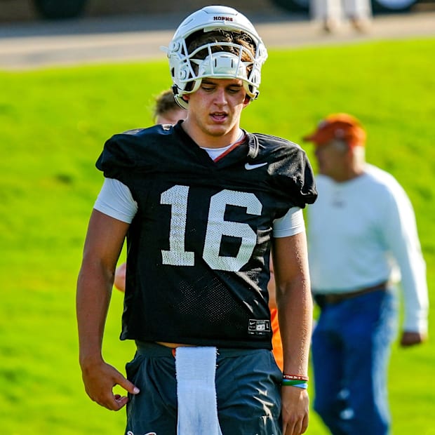 QB Arch Mannin