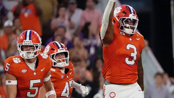Aug 30, 2025; Clemson, South Carolina, USA; Clemson Tigers defensive end T.J. Parker (3) reacts after a play against the LSU Tigers during the first quarter at Memorial Stadium. Mandatory Credit: Ken Ruinard-USA TODAY Network via Imagn Images