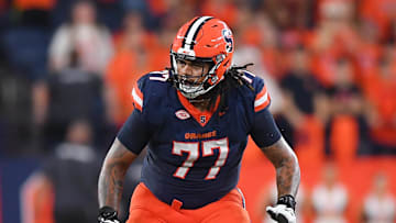 Offensive lineman Savion Washington scores an honor, I got to meet head coach Fran Brown, and other Syracuse football news.