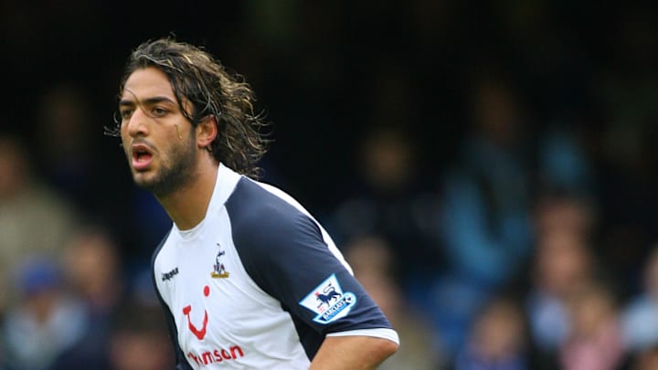 Mido playing for Spurs