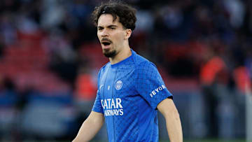 Paris Saint-Germain FC v Olympique Lyonnais - Ligue 1 McDonald's