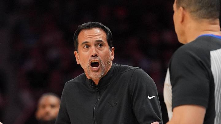Miami Heat Head Coach Erik Spoelstra objects to a call (Mandatory Credit: Jim Dedmon-Imagn Images)