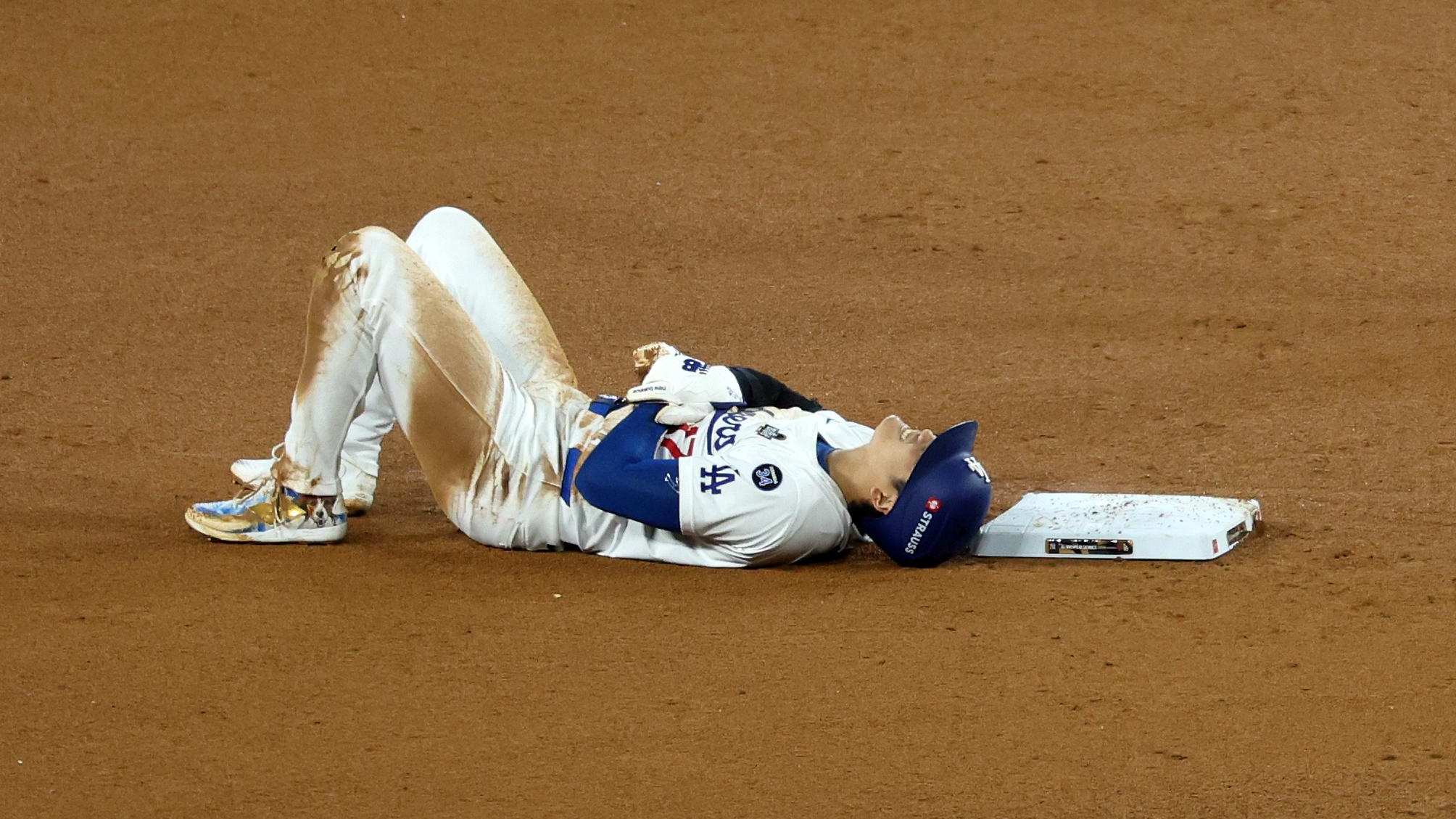 戴夫羅伯茨 (Dave Roberts) 在世界職業棒球大賽第 2 場比賽獲勝後提供了大谷翔平 (Shohei Ohtani) 傷情更新