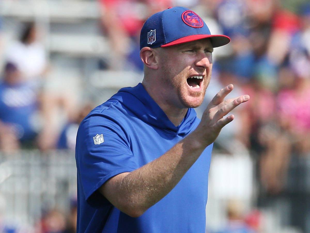 Joe Brady disagrees with Sean McDermott's criticism of Bills' struggling  passing game