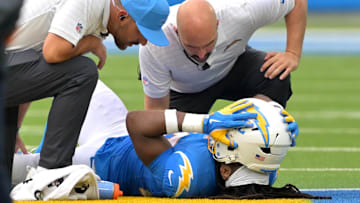Los Angeles Chargers running back Najee Harris (22) 