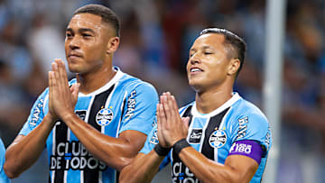 Carlos Vinícius e Marlon certamente estarão em campo Carlos Vinícius e Marlon certamente estarão em campo