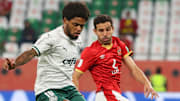 Luiz Adriano era titular absoluto do Verdão no último Mundial