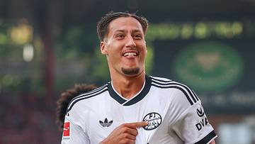 Younes Ebnoutalib soll bald auch im Nationalteam mit dem Adler auflaufen Younes Ebnoutalib soll bald auch im Nationalteam mit dem Adler auflaufen