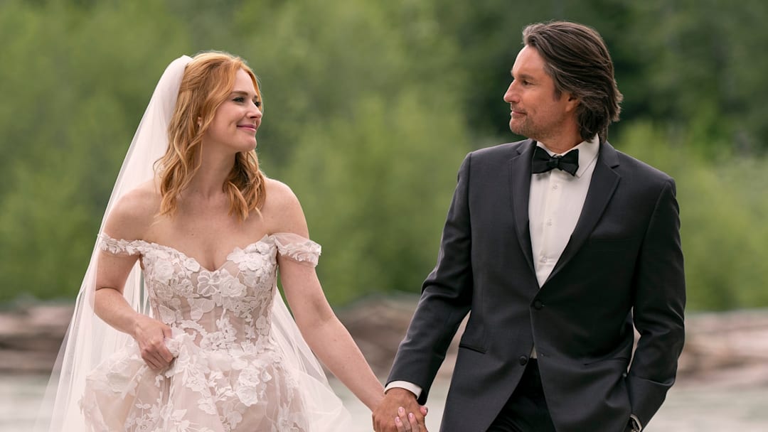 Virgin River. (L to R) Alexandra Breckenridge as Mel Monroe, Martin Henderson as Jack Sheridan in episode 610 of Virgin River