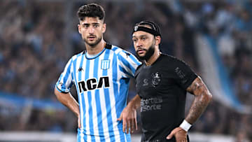 Racing eliminou o Corinthians de Memphis Depay na semifinal