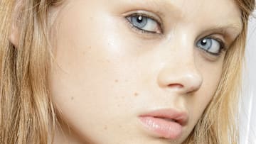 N° 21 - Backstage - Milan Fashion Week Womenswear Spring/Summer 2023