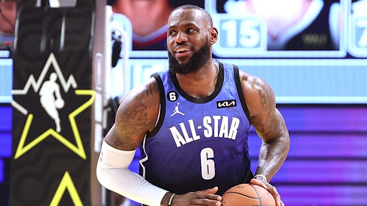 LeBron James disputando el Juego de Estrellas de la NBA de 2023