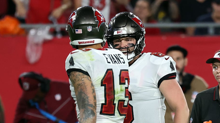 Tampa Bay Buccaneers quarterback Baker Mayfield celebrates with wide receiver Mike Evans. | Kim Klement Neitzel-Imagn Images