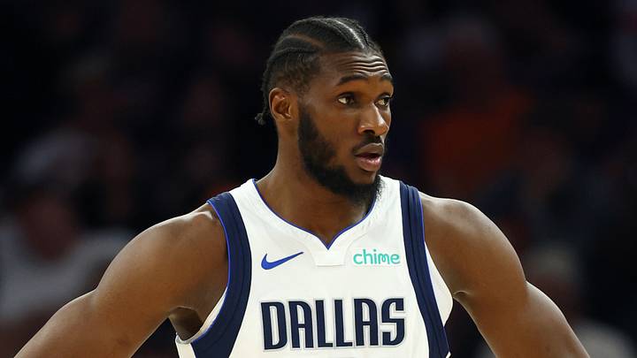 Apr 8, 2026; Phoenix, Arizona, USA; Dallas Mavericks center Moussa Cisse (30) against the Phoenix Suns at Mortgage Matchup Center. Mandatory Credit: Mark J. Rebilas-Imagn Images