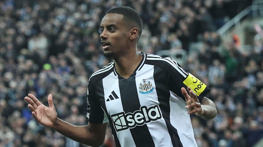 Alexander Isak celebrating a goal for Newcastle.