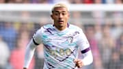 Julián Araujo está en la mira de Chivas