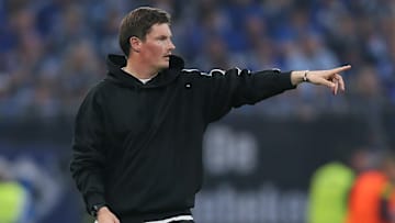 HSV-Trainer Merlin Polzin an der Seitenlinie