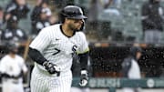 Chicago White Sox catcher Edgar Quero (7) hits an RBI single against the Houston Astros at Rate Field. 