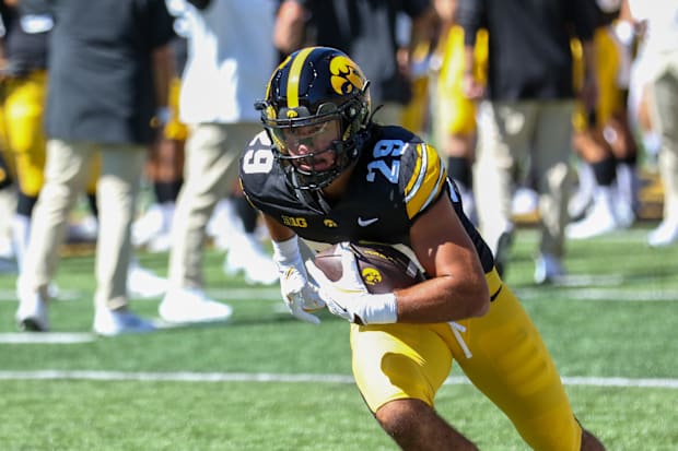 Iowa S Sebastian Castro (Rob Howe/HN)