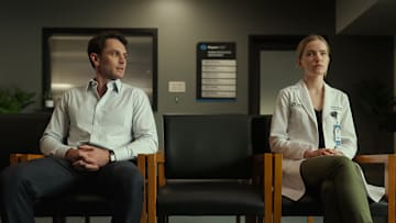 PULSE. (L to R) Colin Woodell as Xander Phillips and Willa Fitzgerald as Danny Simms in Episode 108 of Pulse
