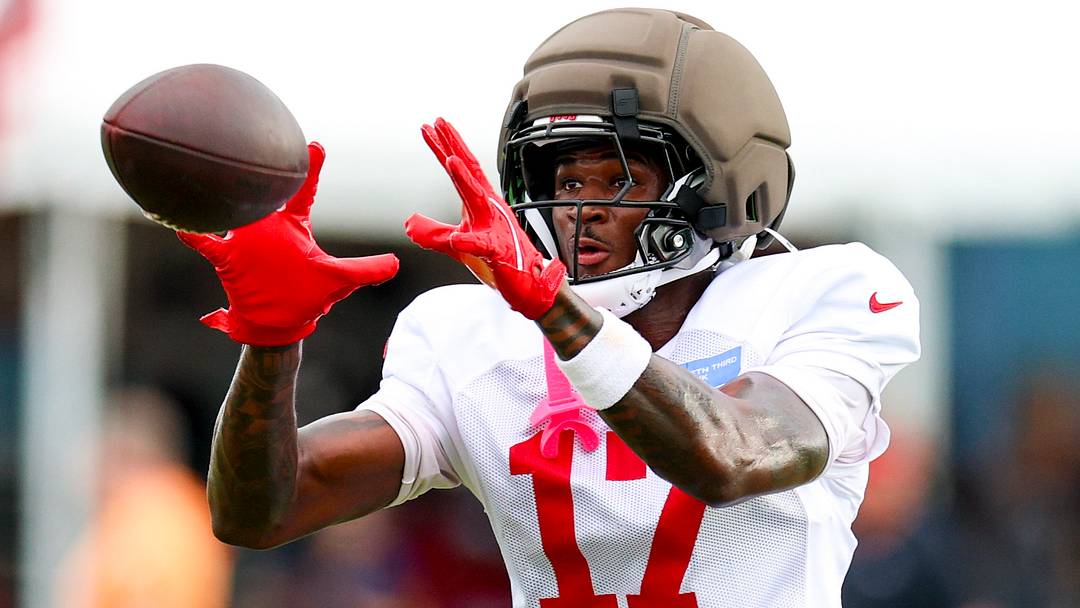 Tampa Bay Buccaneers wide receiver Ted Hurst III (17) Mandatory Credit: Nathan Ray Seebeck-Imagn Images Tampa Bay Buccaneers wide receiver Ted Hurst III (17) Mandatory Credit: Nathan Ray Seebeck-Imagn Images