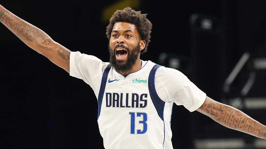 Dallas Mavericks v Memphis Grizzlies