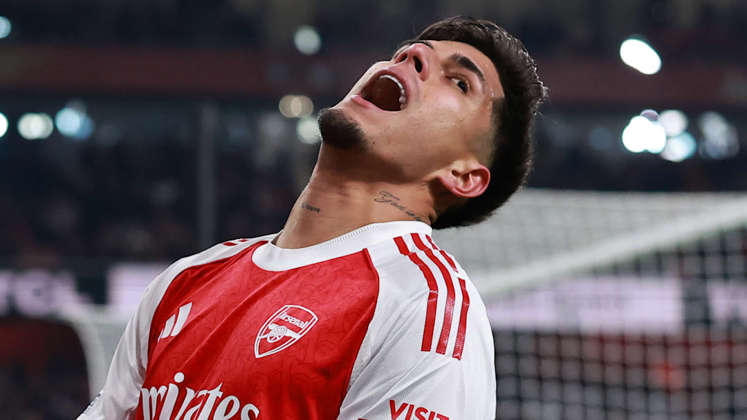 Arsenal v Aston Villa - Premier League