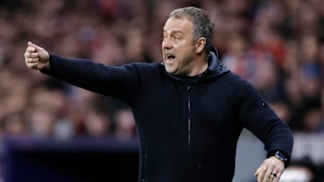 Barça-Trainer Hansi Flick musste in Madrid eine echte Klatsche hinnehmen Barça-Trainer Hansi Flick musste in Madrid eine echte Klatsche hinnehmen