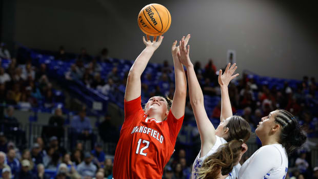 Alyson Edwards helped the Lady Tigers to the Class 2A state title game in the winter.