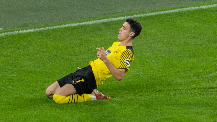 Giovanni Reyna is back for Borussia Dortmund. 
