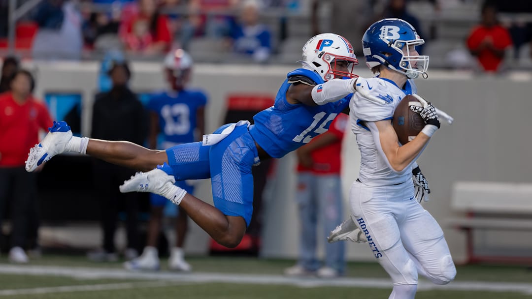 Bryant receiver Karter Ratliff hauls in a pass in the first quarter. 