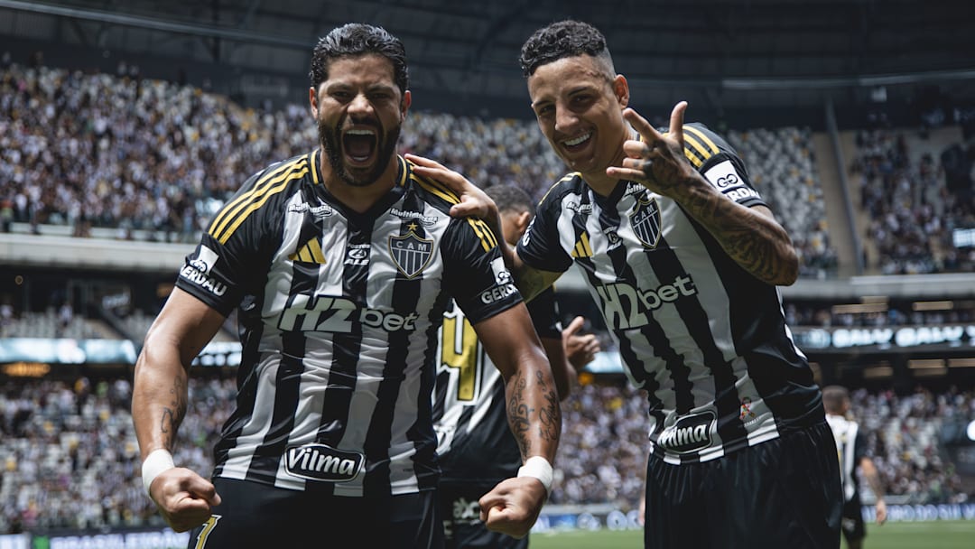 Hulk pode reeditar parceria com Arana, que já trocou o Galo pelo Flu
