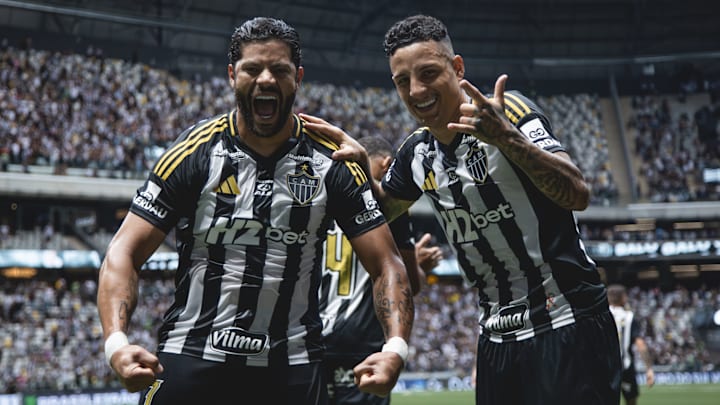 Hulk pode reeditar parceria com Arana, que já trocou o Galo pelo Flu