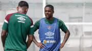 Douglas Costa chegou ao Fluminense em janeiro